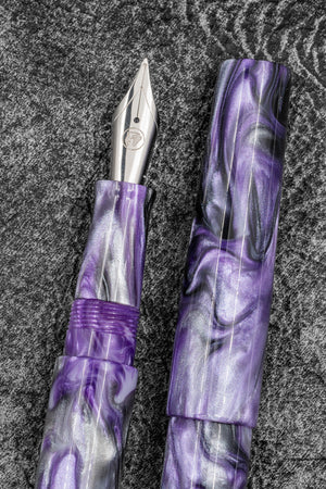 Galen X Studyo Agackakan - Fountain Pen V1 - Argent Lilac