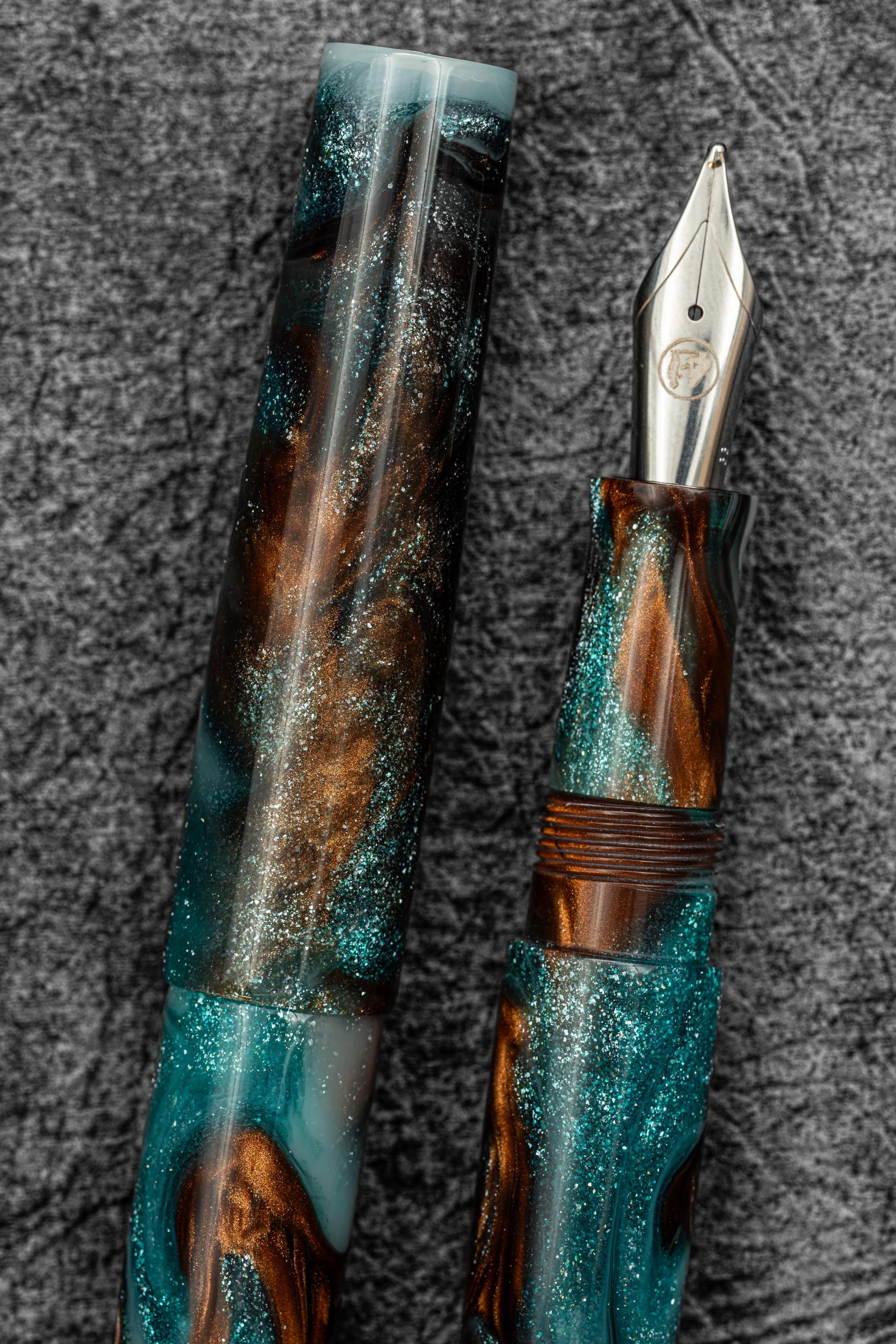 Galen X Studyo Agackakan - Fountain Pen V1 - Peacock Agate