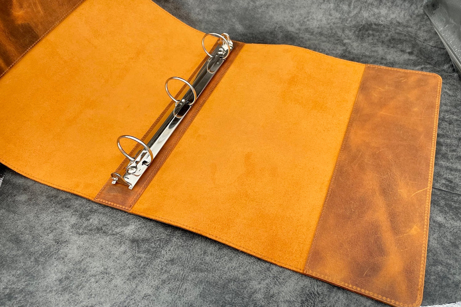 Leather 3 Ring Binder - Letter Size - Galen Leather