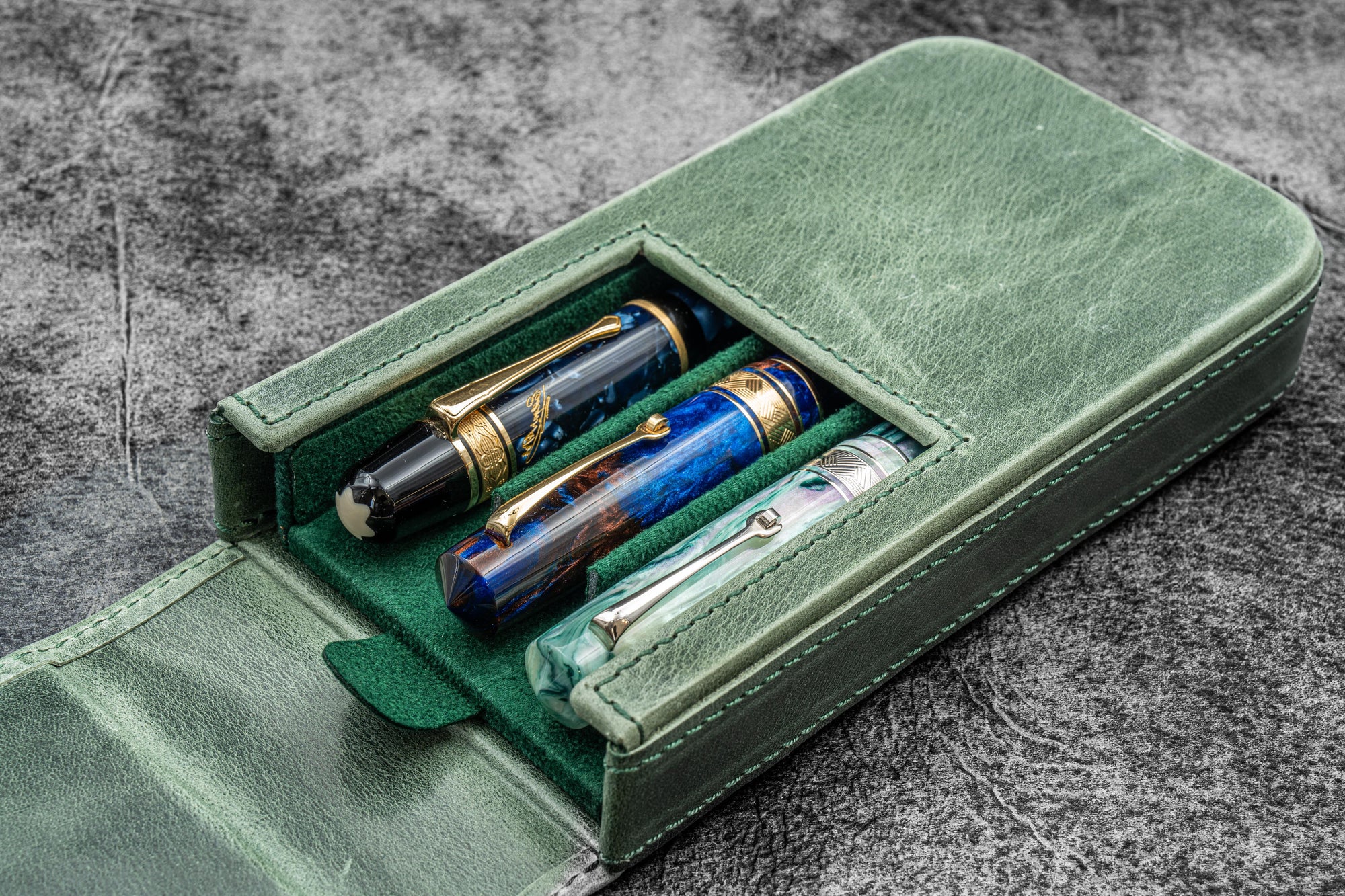 Leather Magnum Opus 3 Slots Hard Pen Case with Removable Pen Tray - Crazy Horse Forest Green