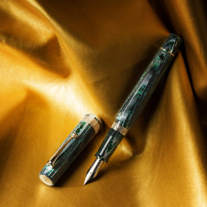 OMAS Paragon Arco Fountain Pen - Verde