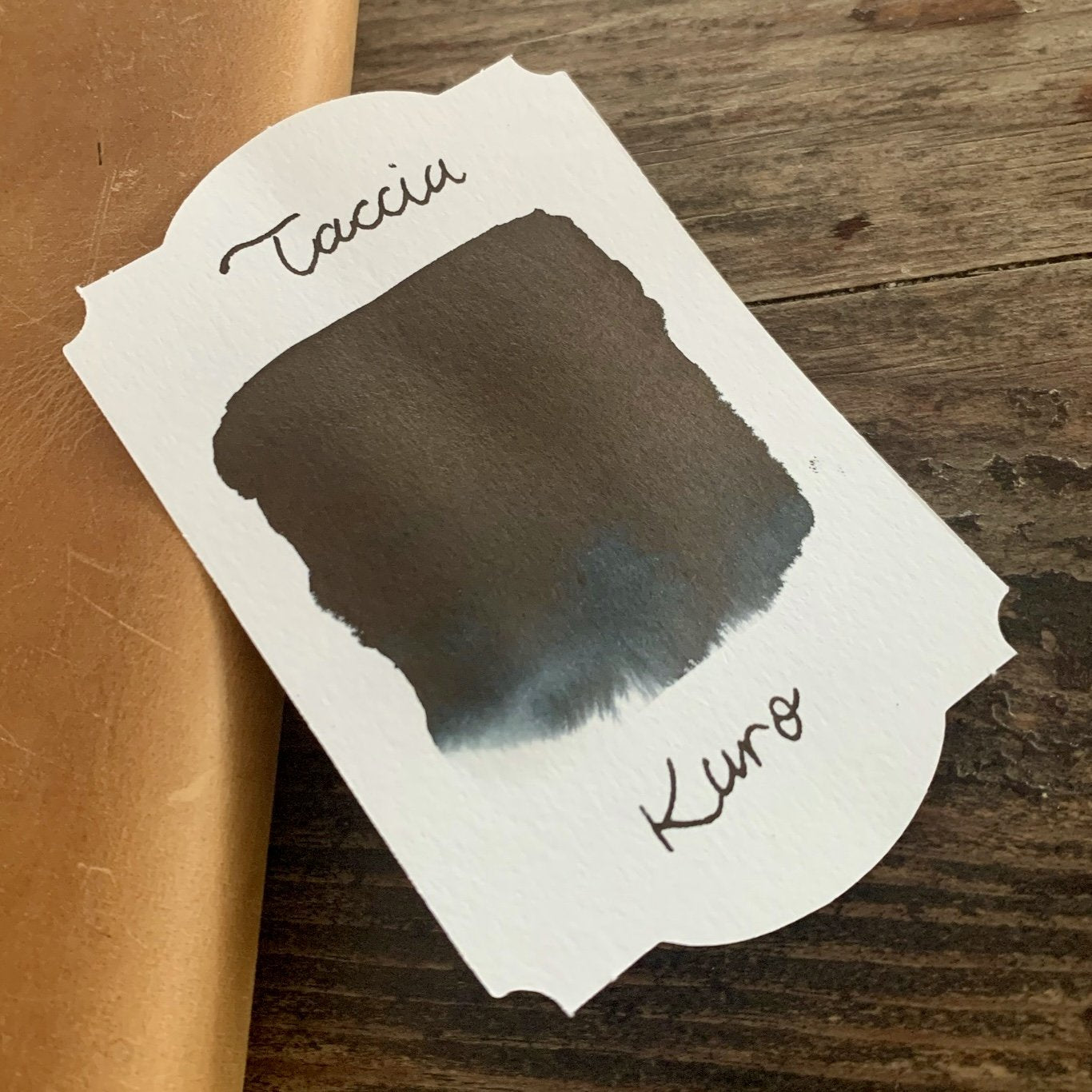 Taccia Kuro Black Fountain Pen Ink Galen Leather