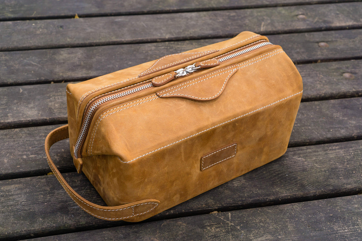 100% Handmade Leather Dopp Kit - Crazy Horse Brown - Galen Leather